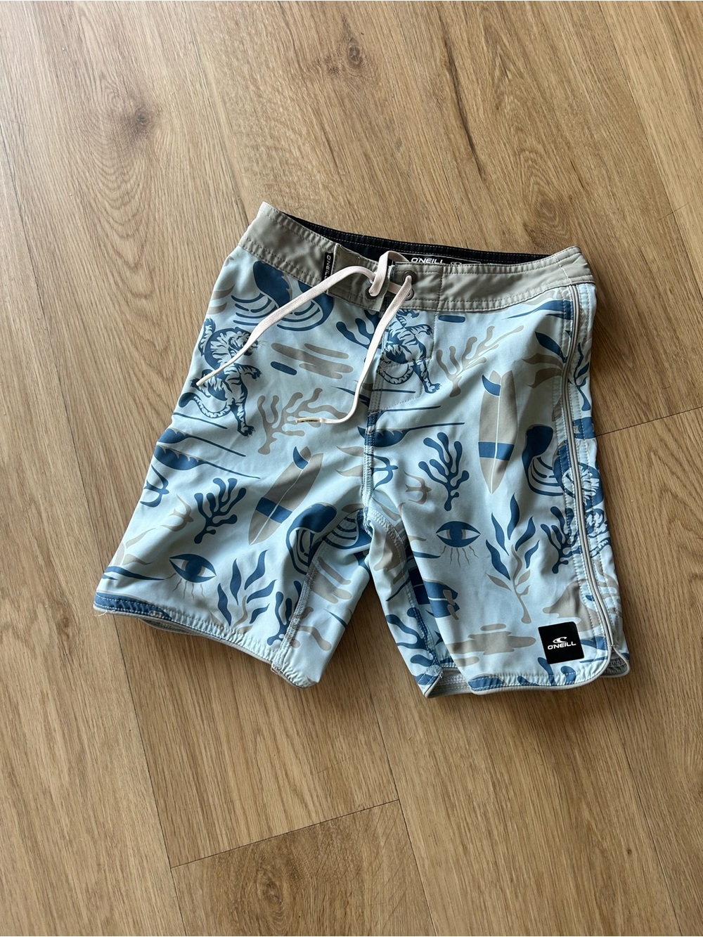 O'Neill Men's Light Blue and Navy Tropical Print Board Shorts